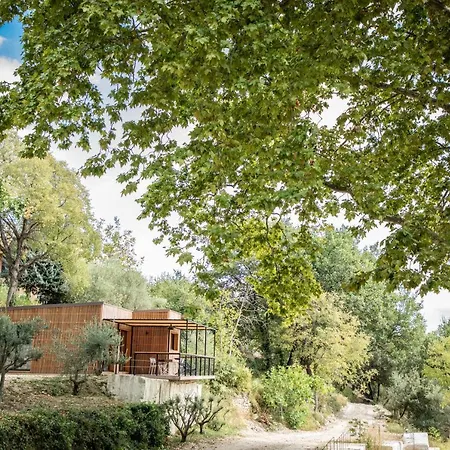 Les Cabanes de la Fontaine-2